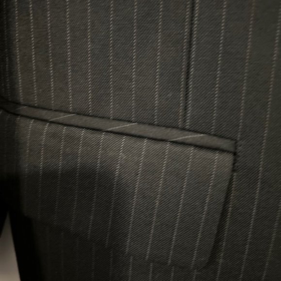 SANTA BARBARA POLO AND RAQUET CLUB BLAZER 18"W X 33 1/2" L MADE IN ENGLAND - Picture 3 of 5